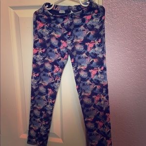 Gap Kids size 6-7 leggings
